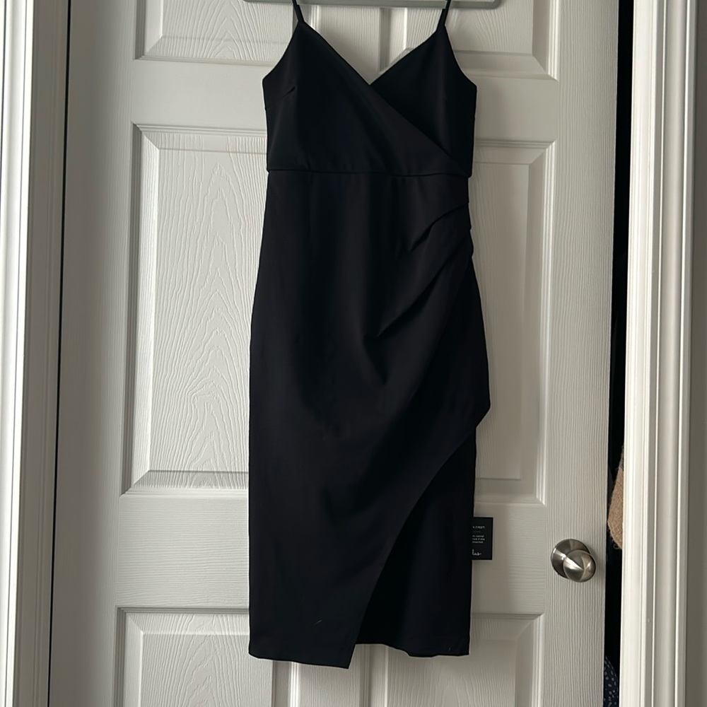 Lulus black spaghetti strap dress. Never worn. Size medium.